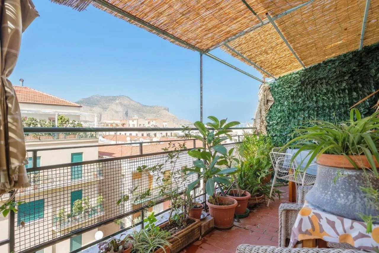 Artists Penthouse Apartment Palermo